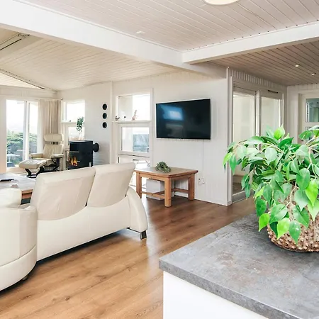 Luxury Seaside Retreat - By Traum *