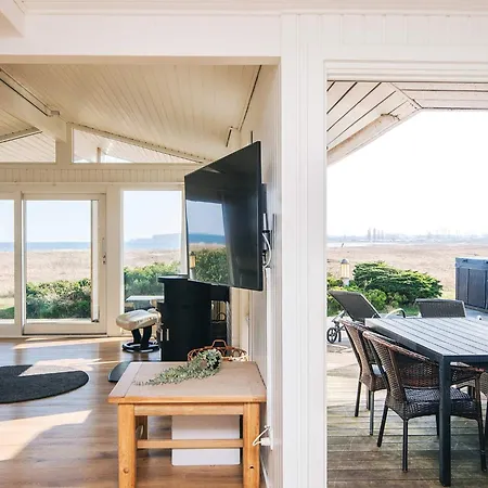 Luxury Seaside Retreat - By Traum